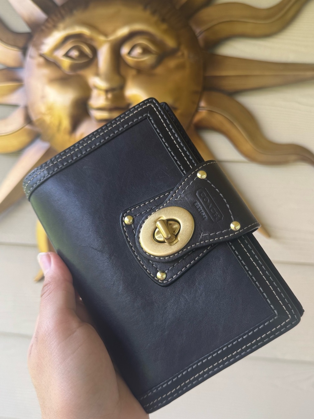 Coach legacy turnlock agenda